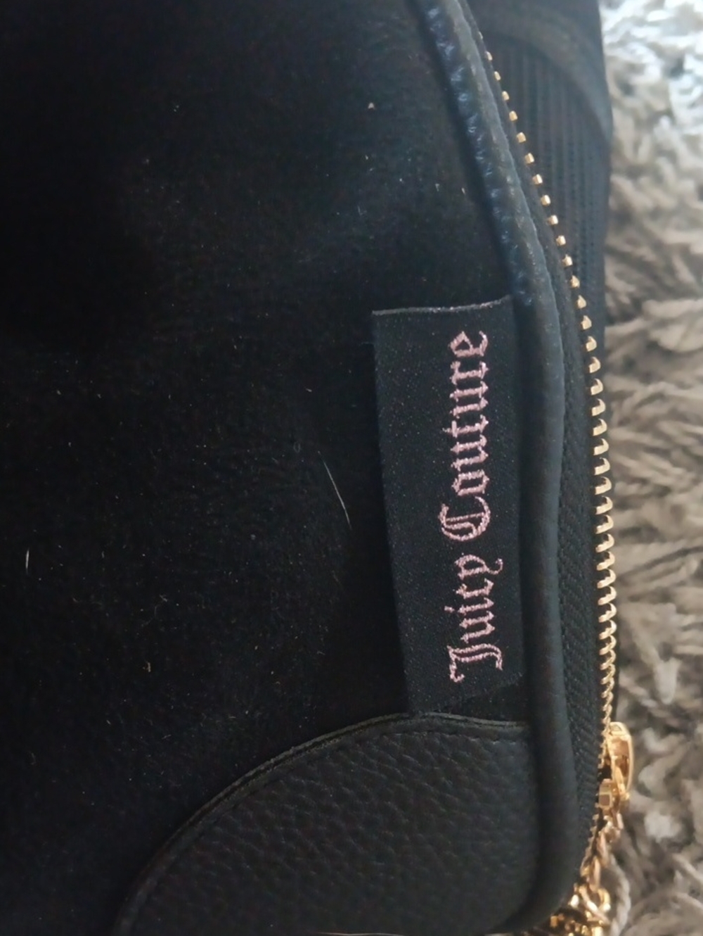 Juicy Couture Black Tote with Gold Crest 'Give Me Treats' Dog Carrier - Picture 5 of 5